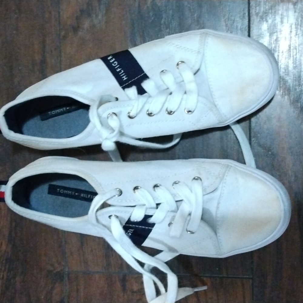 Tommy Hilfiger sneakers